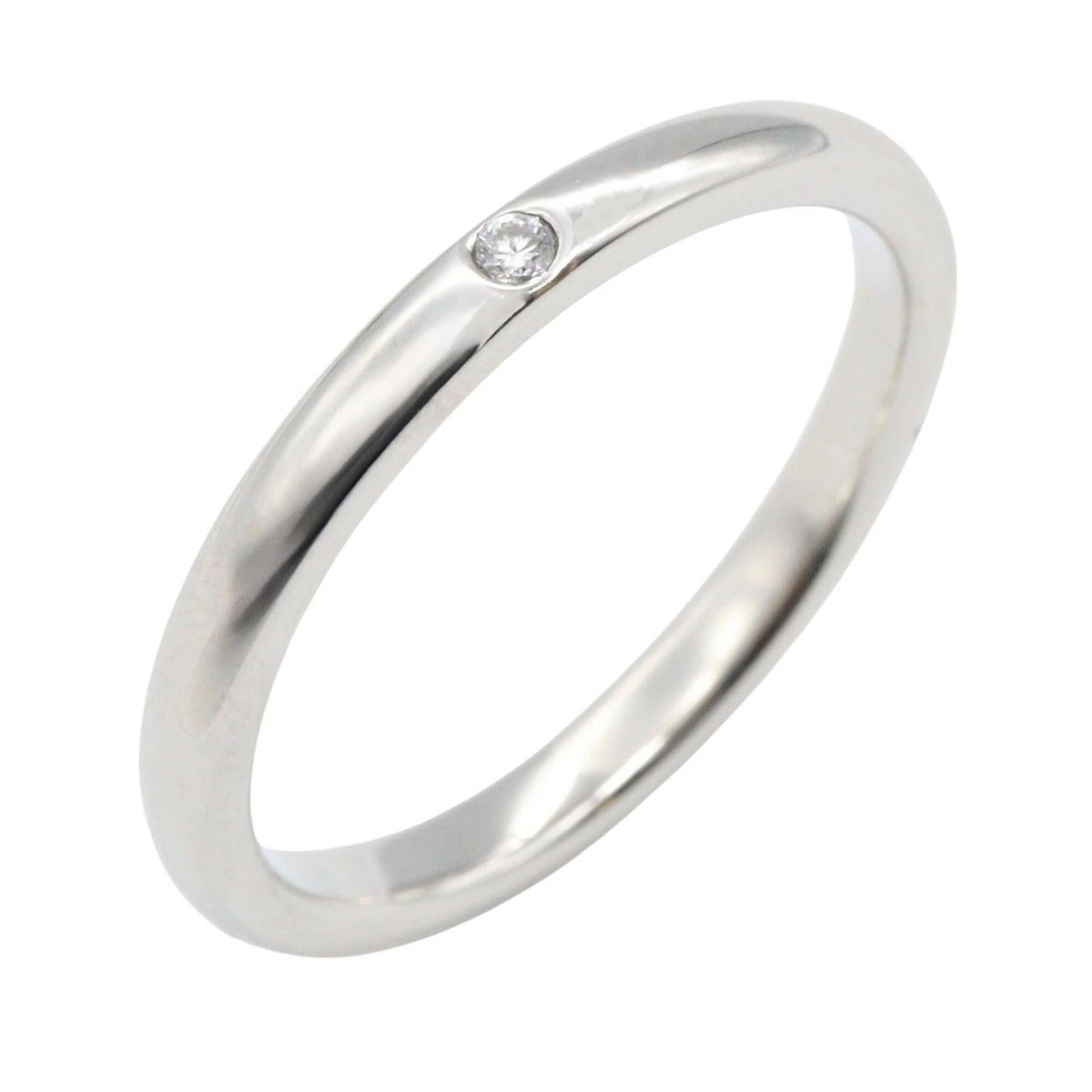 Tiffany Band Ring Platinum 950: Tiffany Band Ring Platinum 950 Platinum 950 Tiffany band ring with clear and silver options, available in US size 8.5. This stylish ring features the iconic Tiffany brand, making it a great choice for