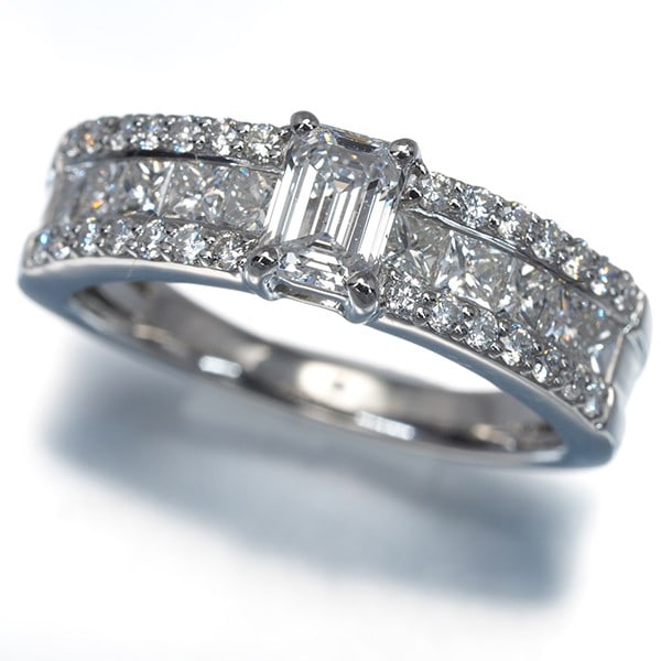 Gstv Ring Diamond 0.50Ct D Si1/ 0.75Ct Us6.5-6.75 950 Platinum: Gstv Ring Diamond 0.50Ct D Si1/ 0.75Ct Us6.5-6.75 950 Platinum 950 Platinum GSTV Ring Diamond 0.50Ct D Si1/ 0.75Ct US6.5-6.75 Features a natural diamond centre stone weighing 0.50ct, set in a platinum