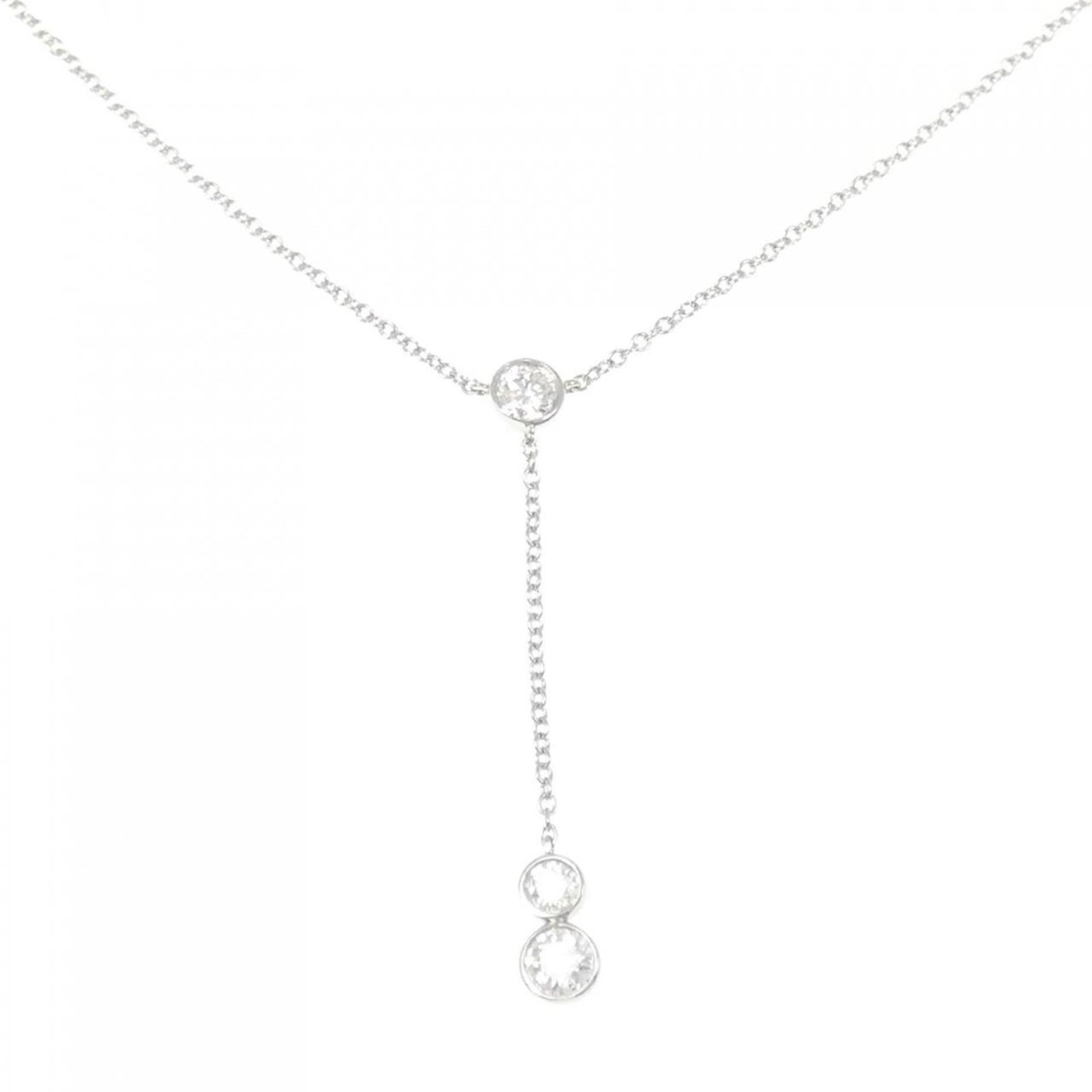 Tiffany By The Yard 3P Necklace: Tiffany By The Yard 3P Necklace Tiffany By The Yard 3P Necklace features a stunning platinum pendant adorned with a diamond, set against a sleek platinum chain. This elegant necklace boasts a classic