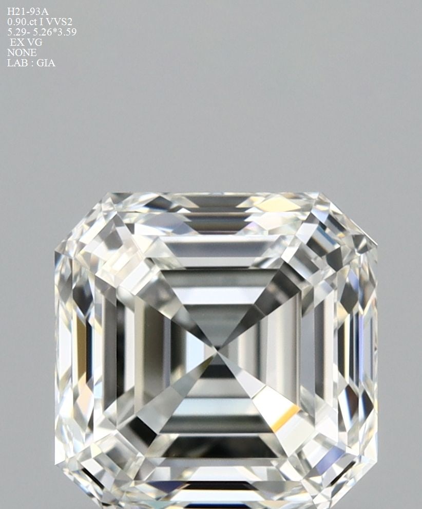 GIA Square Emerald 0.9ct I VVS2 - Loose Natural Diamond: GIA Square Emerald 0.9ct I VVS2 - Loose Natural Diamond GIA Square Emerald 0.9ct I VVS2 - Loose Natural DiamondThis stunning GIA-certified emerald-cut diamond boasts exceptional clarity and polish, wi