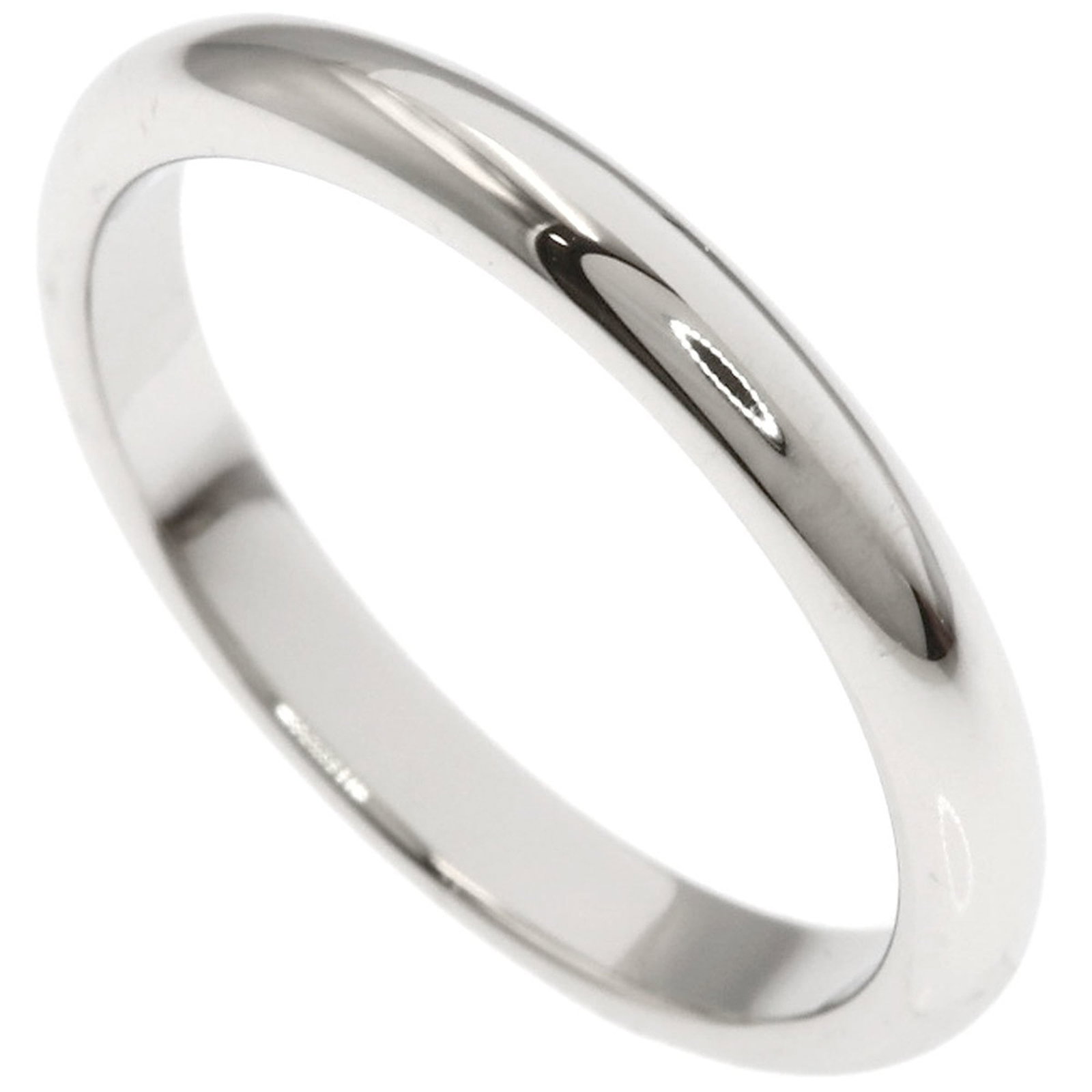 Bvlgari Band Ring Platinum 950: Bvlgari Band Ring Platinum 950 Platinum 950 Bvlgari Band Ring - A sleek and sophisticated design, this band ring showcases the luxury of platinum 950. With its understated elegance, it adds a touch