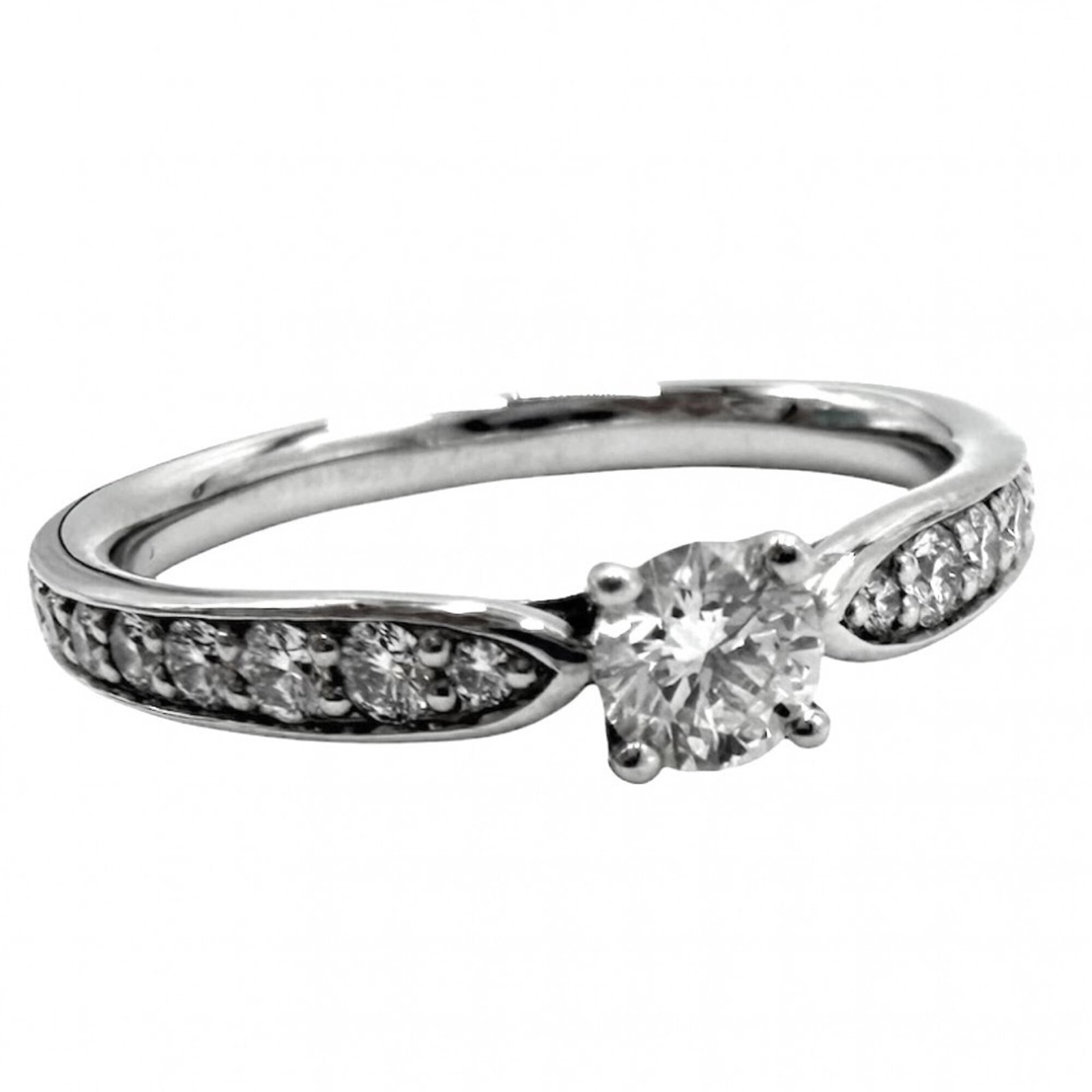 Tiffany Band Ring Platinum 950: Tiffany Band Ring Platinum 950 Platinum 950 Tiffany band ring, available in US size 4.5, features the iconic Tiffany brand. Made from high-quality platinum, this elegant band ring showcases a