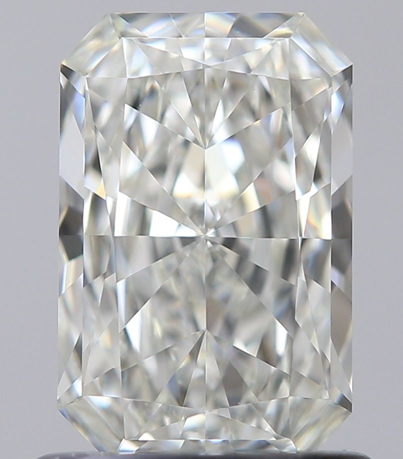 GIA Radiant 0.91ct J VVS2 - Loose Natural Diamond: GIA Radiant 0.91ct J VVS2 - Loose Natural Diamond GIA-certified, this loose natural diamond boasts exceptional clarity and color. With its impressive VVS2 grade and J color, it shines with a radiant