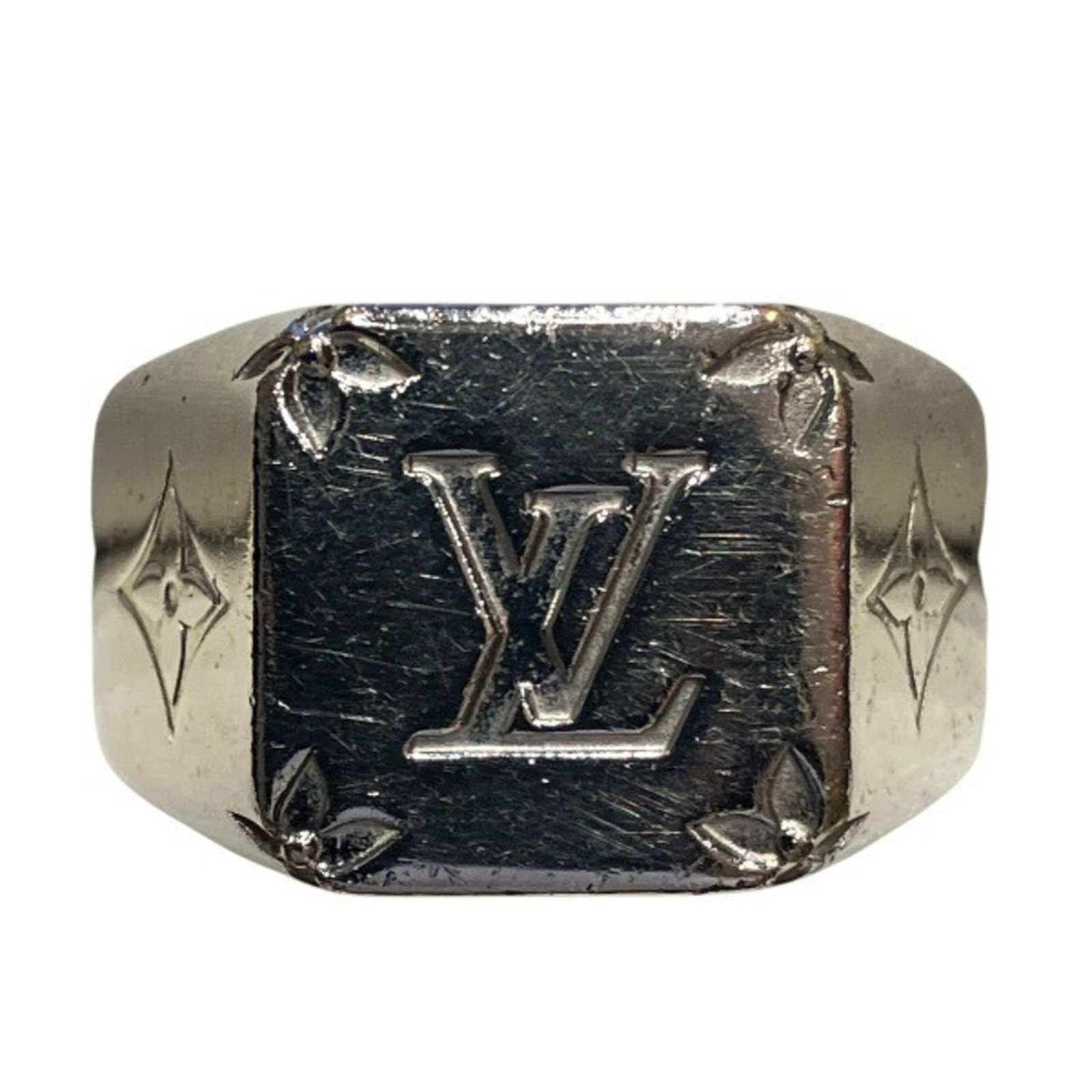 Gold Band Ring from Louis Vuitton: Gold Band Ring from Louis Vuitton Silver-plated gold band ring from Louis Vuitton, available in US size 9.5. This elegant band features the iconic Louis Vuitton design and is made with a durable gold 