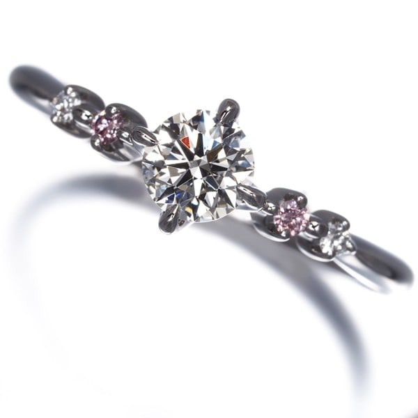 I-Primo Ring Diamond 0.306Ct G Vs2 3Ex H&C Twinkle Us4-4.25 950 Platinum: I-Primo Ring Diamond 0.306Ct G Vs2 3Ex H&C Twinkle Us4-4.25 950 Platinum 0.306ct G VS2 diamond shines bright in this exquisite platinum ring, expertly crafted with a triple excellent cut and H&C