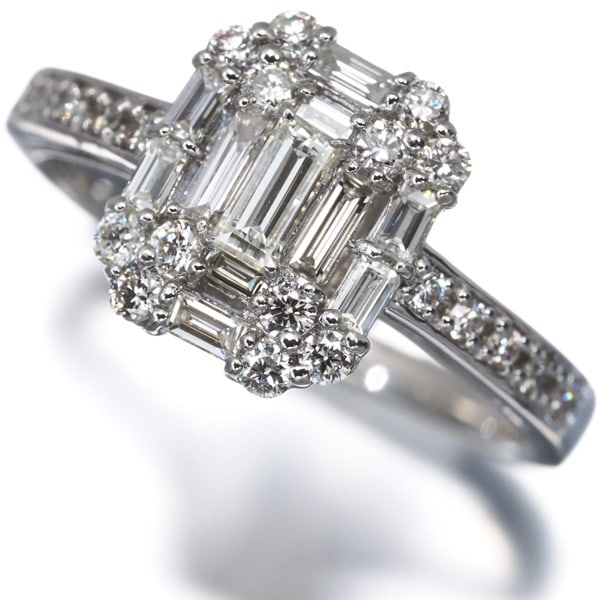 Diamond 0.50Ct Ring 900 Platinum: Diamond 0.50Ct Ring 900 Platinum 900 Platinum Diamond Ring features a stunning natural diamond weighing 0.50ct, set in a platinum metal ring with a 9.2mm wide band and a 1.8mm thick shank. The ring's 