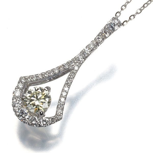 Diamond 0.512Ct/ 0.43Ct Necklace 18K 750 White Gold: Diamond 0.512Ct/ 0.43Ct Necklace 18K 750 White Gold 18k white gold necklace with a stunning diamond pendant, featuring a natural centre stone weighing approximately 0.512ct and side stones totaling