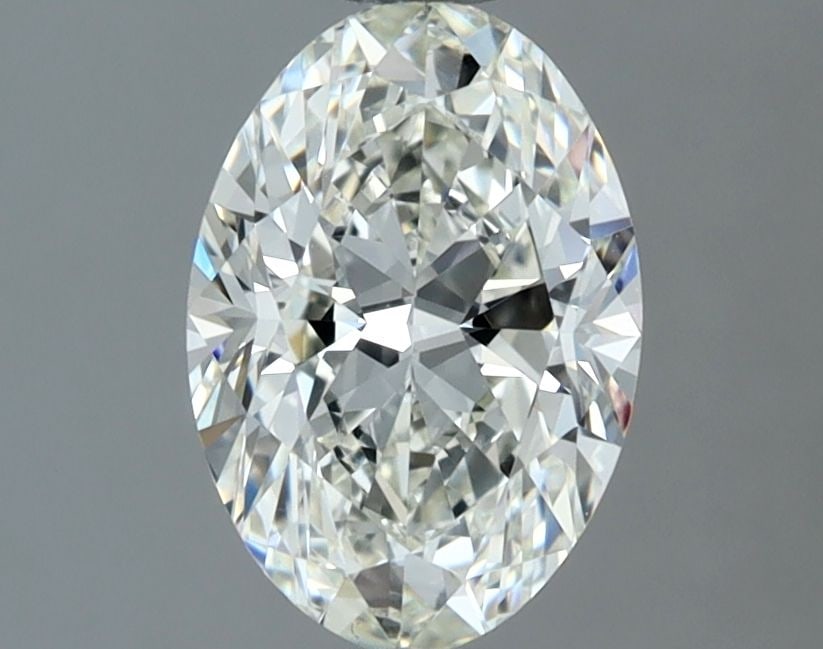 IGI Oval 1.3ct I VVS2 - Loose Natural Diamond: IGI Oval 1.3ct I VVS2 - Loose Natural Diamond The IGI Oval 1.3ct I VVS2 - Loose Natural Diamond boasts exceptional clarity and polish, with an EX symmetry that showcases its natural beauty. Measuring