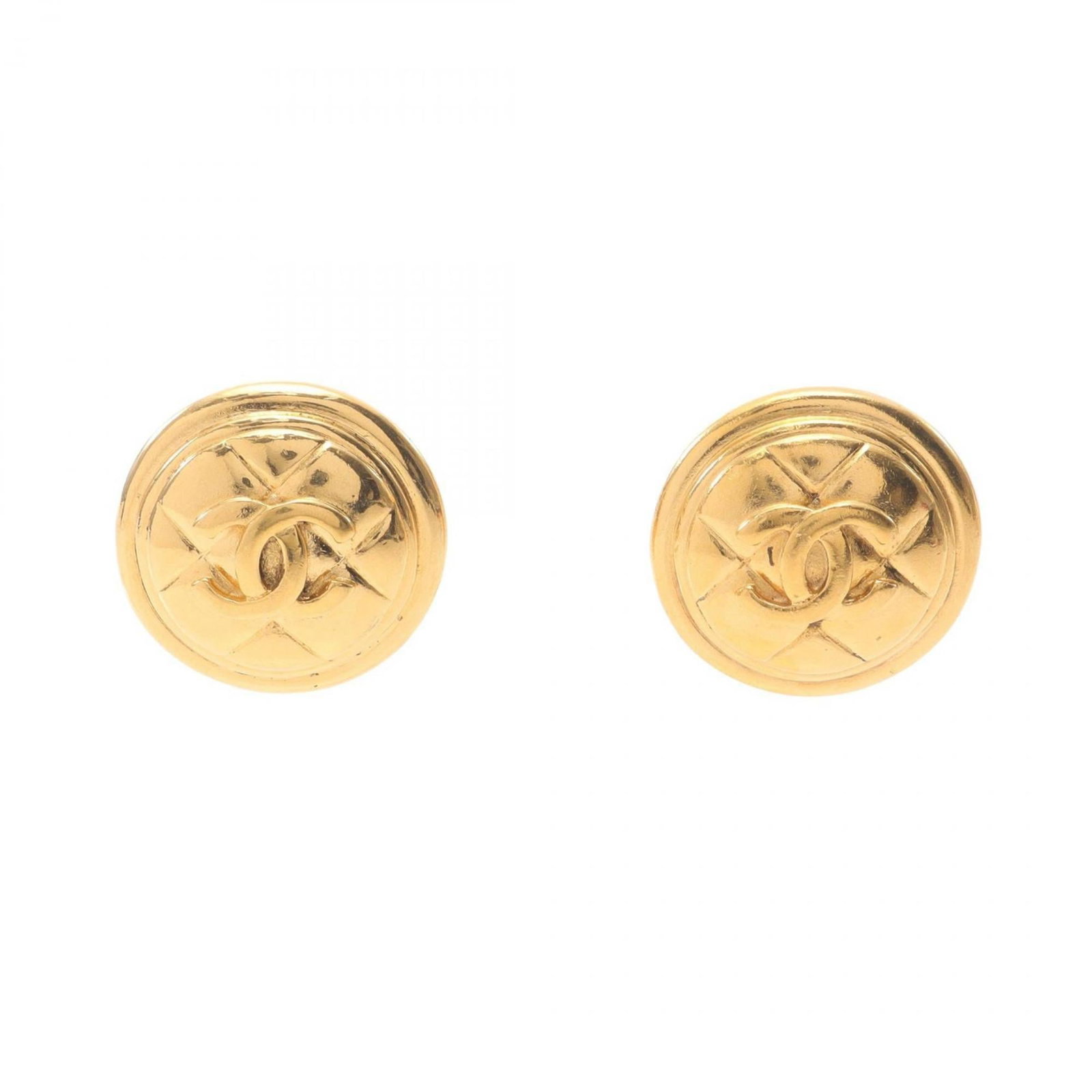 Chanel Clip Earrings Gold Plating: Chanel Clip Earrings Gold Plating Gold plating gives these Chanel clip earrings a luxurious touch, while their compact size makes them easy to wear. Measuring 30mm x 30mm, they are a subtle yet elegan