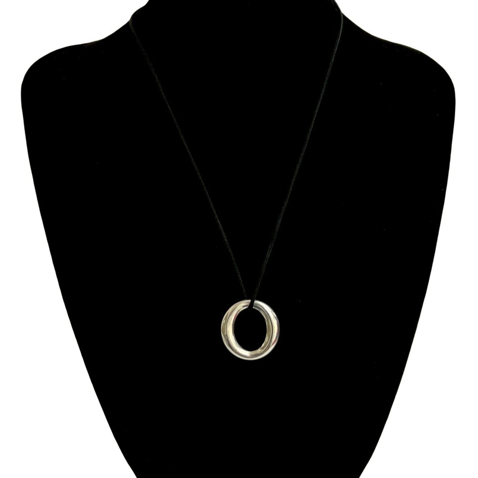 Tiffany Sebiana Necklace Pendant Elsa Peretti Sterling Silver 925 Choker By Tiffany: Tiffany Sebiana Necklace Pendant Elsa Peretti Sterling Silver 925 Choker By Tiffany Tiffany & Co.'s Elsa Peretti sterling silver necklace pendant features a sleek design with clean lines and minimalis