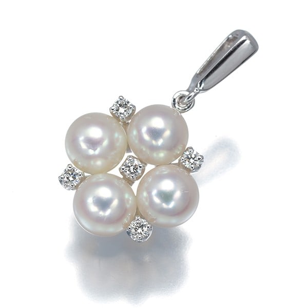 Mikimoto Pendant Akoya Pearl 5.2-5.4Mm Diamond 18K 750 White Gold: Mikimoto Pendant Akoya Pearl 5.2-5.4Mm Diamond 18K 750 White Gold The Mikimoto Pendant showcases a stunning Akoya pearl, carefully crafted to perfection. Set in 18K white gold, the pendant boasts a