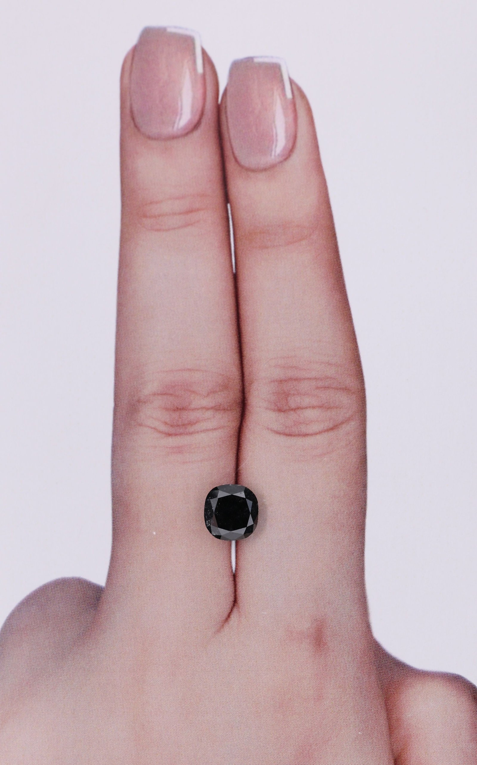 GIA Cushion Brilliant 1.47ct Fancy Black VVS2 - Loose Natural Diamond: GIA Cushion Brilliant 1.47ct Fancy Black VVS2 - Loose Natural Diamond GIA-certified, this loose natural diamond boasts an exceptional 1.47 carat Fancy Black VVS2 clarity grade, showcasing its vibrant