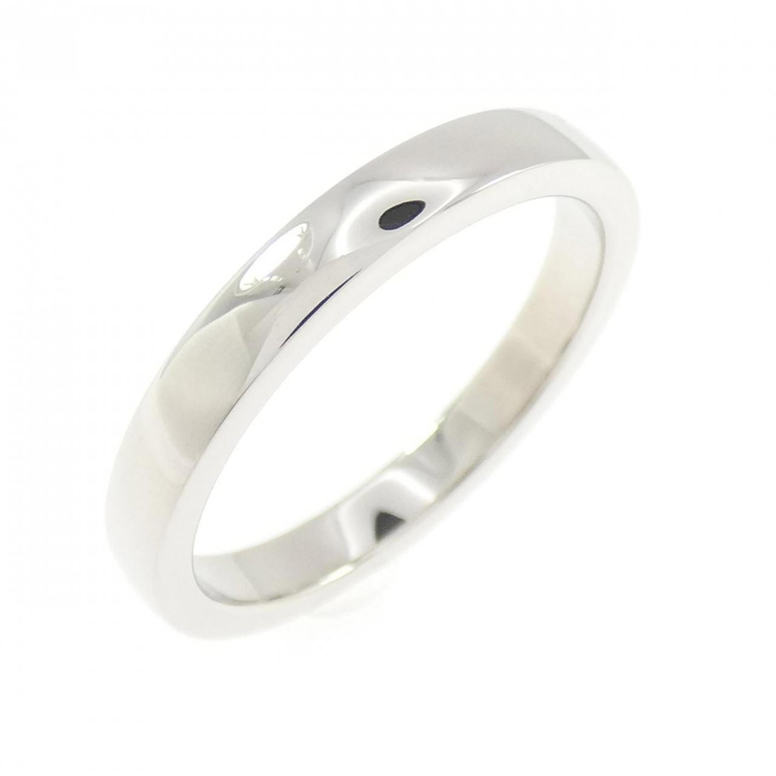 Bvlgari Band Ring Platinum 950: Bvlgari Band Ring Platinum 950 Platinum 950 Bvlgari Band Ring for Women, US Size 7.5, boasts exceptional craftsmanship and luxurious material. This elegant band ring features the iconic Bvlgari brand,