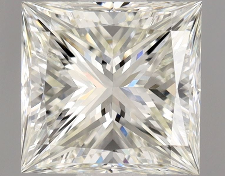 GIA Princess 0.7ct J VVS2 - Loose Natural Diamond: GIA Princess 0.7ct J VVS2 - Loose Natural Diamond 0.7ct GIA Princess Cut Diamond with Exceptional Clarity and Polish. This VVS2 graded diamond boasts an impressive EX polish, showcasing its exceptiona