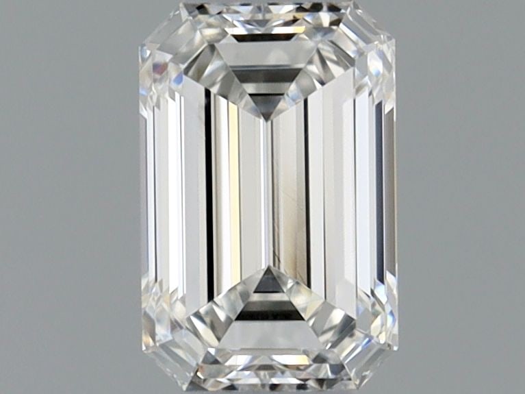 GIA Emerald 0.3ct G VVS1 - Loose Natural Diamond: GIA Emerald 0.3ct G VVS1 - Loose Natural Diamond GIA Emerald 0.3ct G VVS1 - Loose Natural DiamondThe GIA-certified 0.3ct emerald-cut diamond boasts exceptional clarity with a VVS1 grade, while its G c