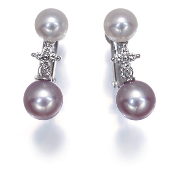 Tasaki Earrings Akoya Pearl Diamond 0.06Ct Flower Drop 18K Wg/ 14K Wg: Tasaki Earrings Akoya Pearl Diamond 0.06Ct Flower Drop 18K Wg/ 14K Wg Tasaki Earrings showcase a stunning Akoya pearl, measuring approximately 5.3-6.2mm, surrounded by a delicate drop design featuring