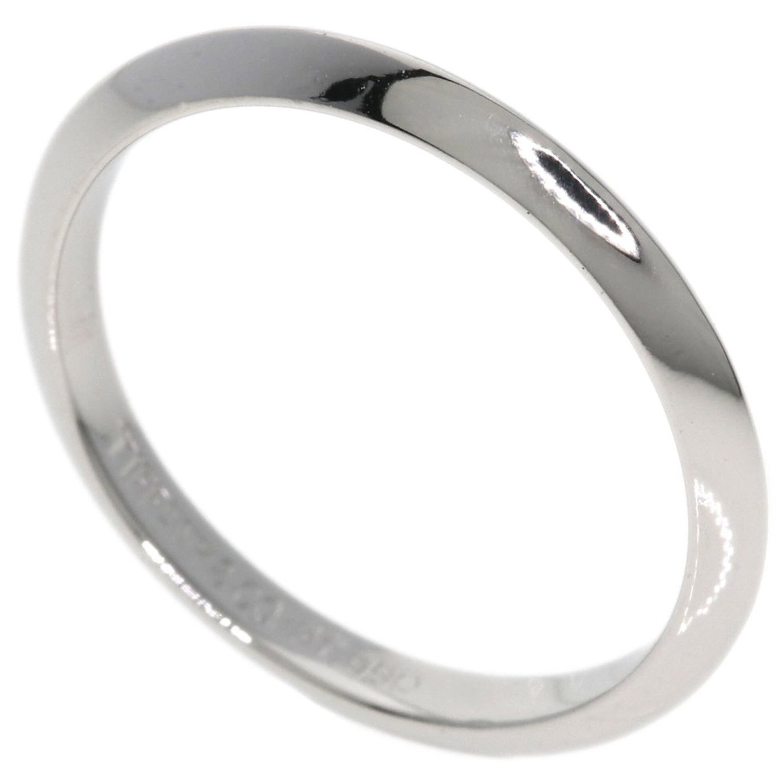 Tiffany Band Ring Platinum 950: Tiffany Band Ring Platinum 950 Platinum band ring from Tiffany, featuring 950 platinum material and available in US size 4. This elegant ring showcases the brand's signature style with its sleek desig