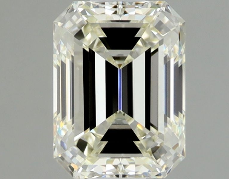 GIA Emerald 0.71ct L VVS2 - Loose Natural Diamond: GIA Emerald 0.71ct L VVS2 - Loose Natural Diamond 0.71ct GIA Emerald Cut Loose Natural Diamond, certified by the Gemological Institute of America (GIA) with a color grade of L, clarity grade of VVS2, 