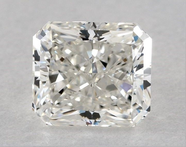 GIA Radiant 1.05ct I VVS1 - Loose Natural Diamond: GIA Radiant 1.05ct I VVS1 - Loose Natural Diamond GIA certification ensures the stone's quality, while its I color and VVS1 clarity provide exceptional brilliance. The EX polish and VG symmetry showca