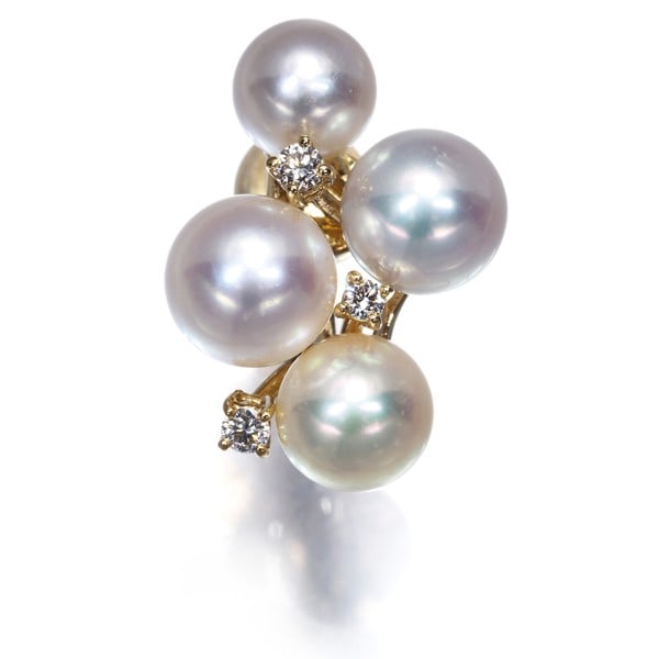 Tasaki Single Earring Akoya Pearl 6.4-7.6Mm Diamond 0.09Ct 18K Yg: Tasaki Single Earring Akoya Pearl 6.4-7.6Mm Diamond 0.09Ct 18K Yg 18k Yellow Gold Single Earring featuring an Akoya Pearl with a total weight of 0.09ct, complemented by a diamond weighing 6.4-7.6mm in