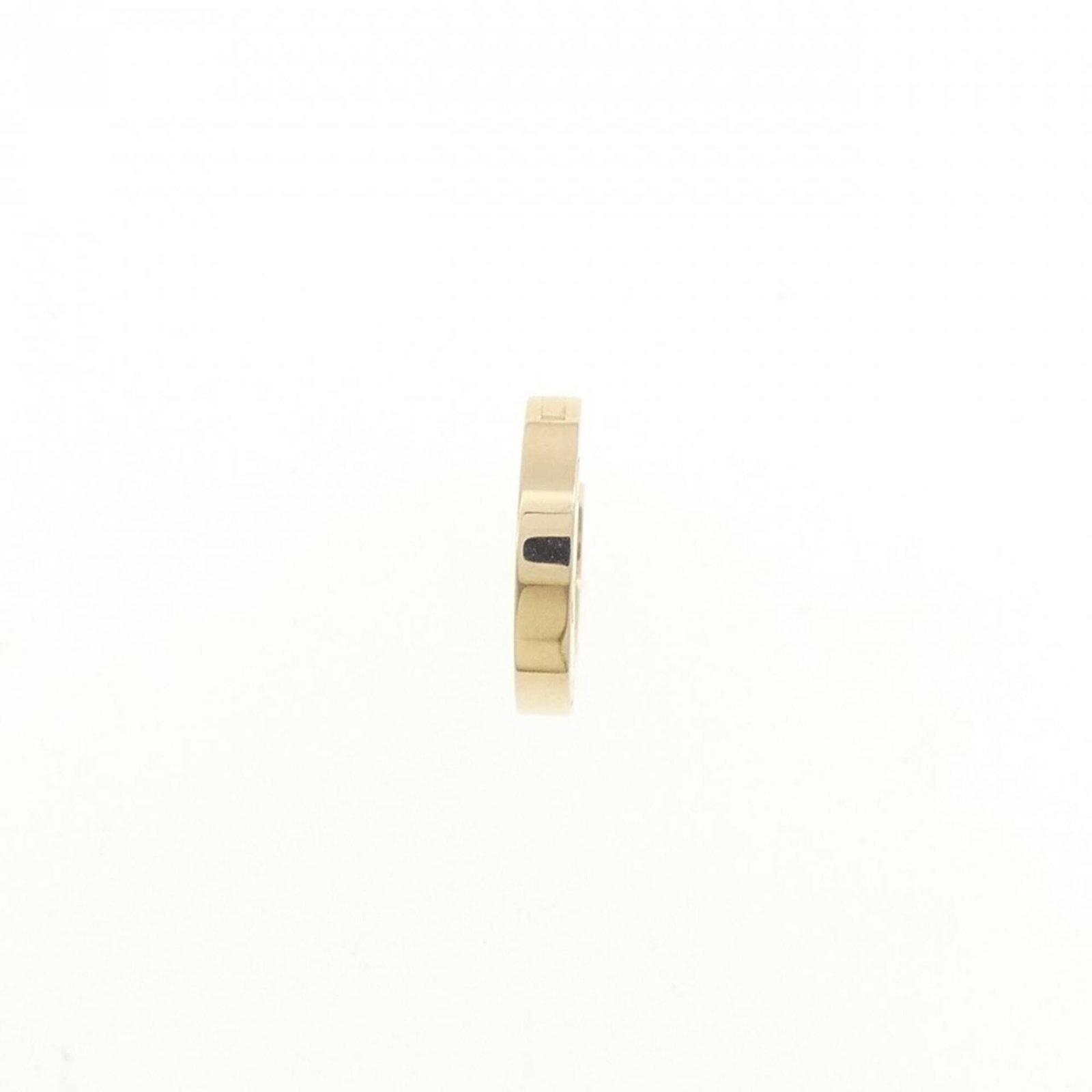 Yellow Gold Cartier Stud Earrings 18k: Yellow Gold Cartier Stud Earrings 18k Yellow gold (18K) Cartier stud earrings with a sleek, modern design. These single earring pieces feature a precise size and weight that fits comfortably in the