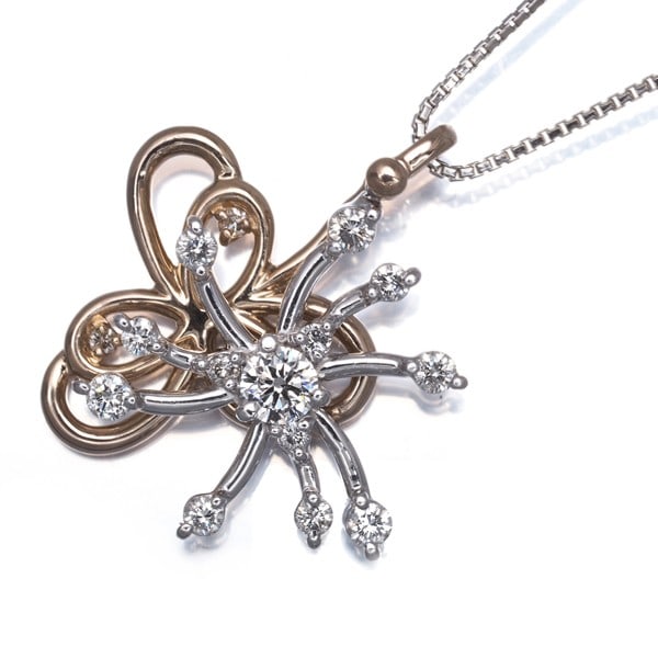 Bicolor Diamond Necklace 0.50ct 18k White Rose Gold: Bicolor Diamond Necklace 0.50ct 18k White Rose Gold Bicolor Diamond Necklace in 18k White Rose Gold. This elegant necklace features a 0.50ct diamond pendant, set against an adjustable 45cm chain with 