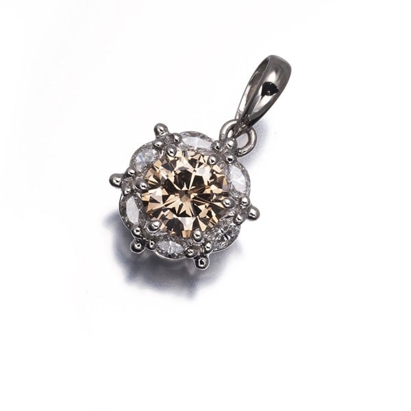 Brown &Clear Diamond 0.58Ct/ 0.22Ct Flower Pendant 900 Platinum: Brown &Clear Diamond 0.58Ct/ 0.22Ct Flower Pendant 900 Platinum 900 Platinum Brown & Clear Diamond Flower Pendant boasts an elegant design featuring a natural diamond centre stone weighing approximate