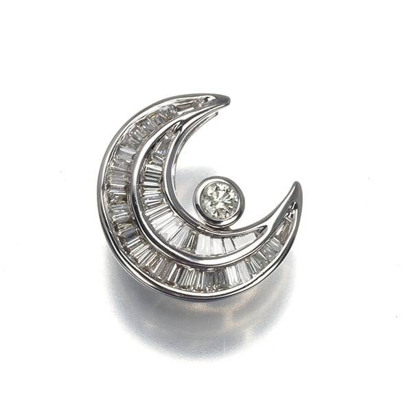 Diamond Moon Tapered-Cut Pendant 18K 750 White Gold (1 of 4)