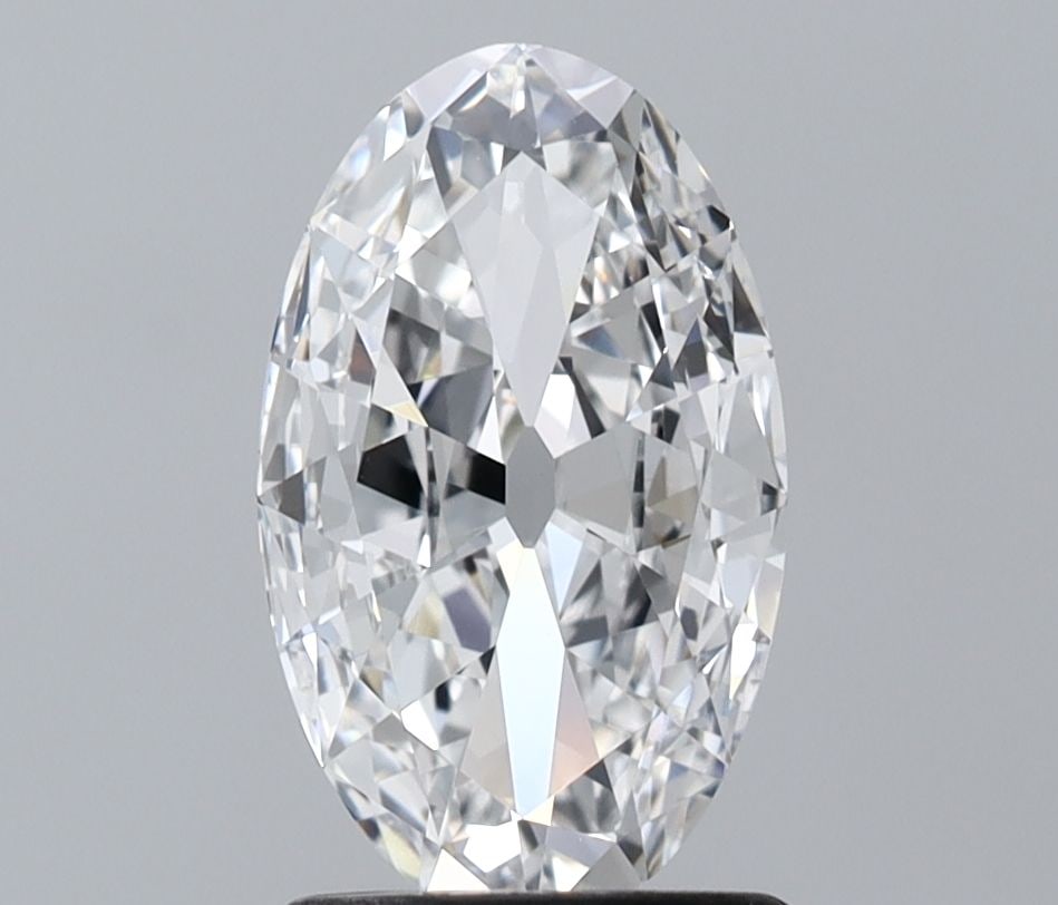 GIA Oval 1.01ct E VVS2 - Loose Natural Diamond: GIA Oval 1.01ct E VVS2 - Loose Natural Diamond GIA Oval 1.01ct E VVS2 - Loose Natural Diamond, certified by the Gemological Institute of America (GIA) with exceptional clarity and a high level of poli