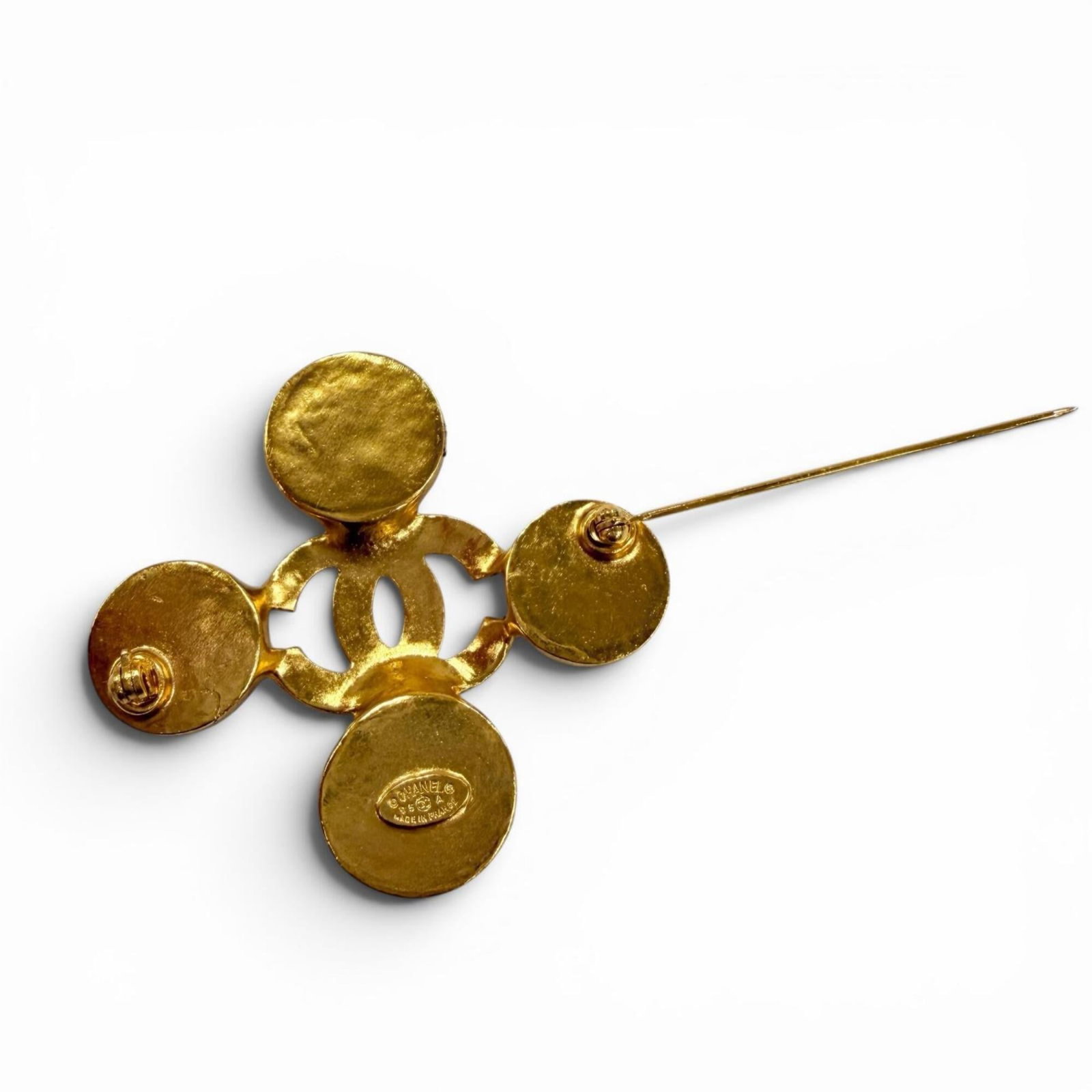 Shell brooch Chanel - 5