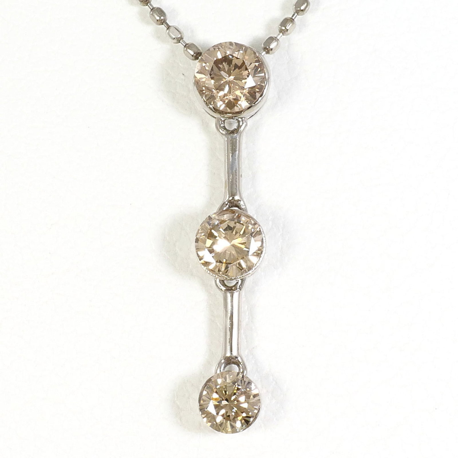 18K (18-Karat White Gold) Necklace With Brown Diamond (0.45Ct) Total Weight 2.2G 45Cm Length. (1 of 5)