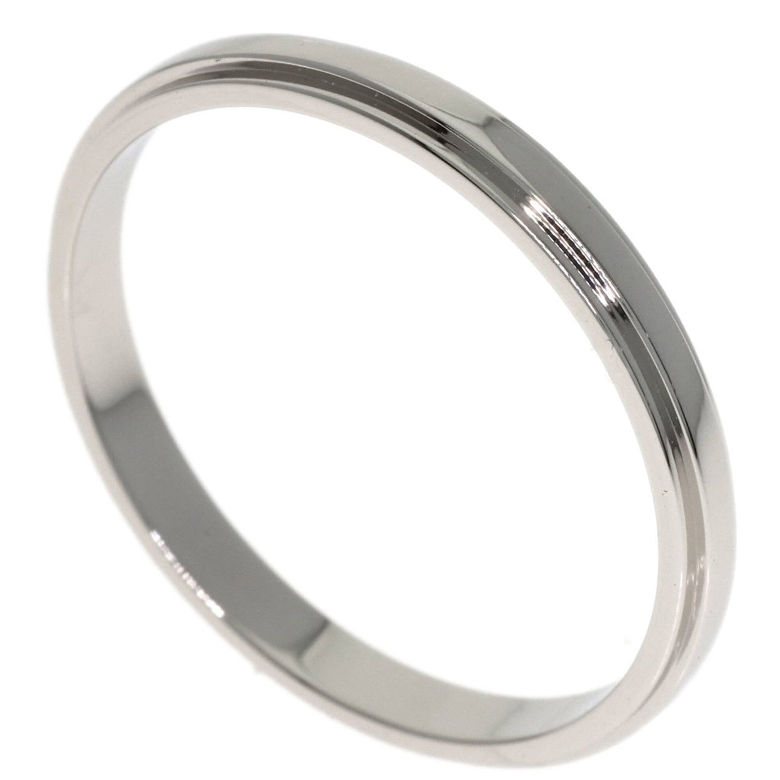 Cartier Band Ring: Cartier Band Ring Cartier Band Ring features platinum metal, with a US size of 8.5 and width of 2.4mm. This ring weighs 3.1g and boasts the signature of its creator, bearing the mark of Cartier's reno
