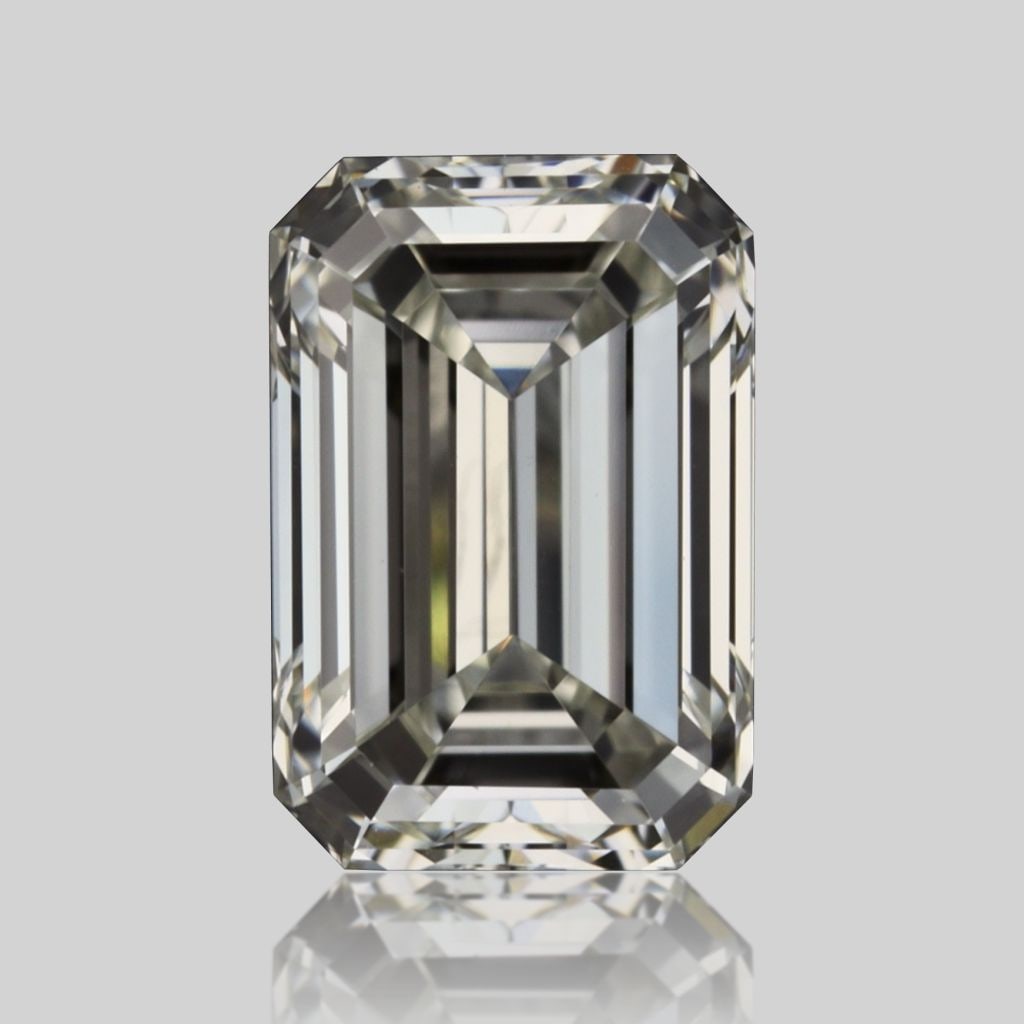 GIA Emerald 0.5ct J VVS1 - Loose Natural Diamond: GIA Emerald 0.5ct J VVS1 - Loose Natural Diamond GIA Emerald 0.5ct J VVS1 - Loose Natural Diamond, certified by the Gemological Institute of America (GIA), boasts exceptional clarity and color charact