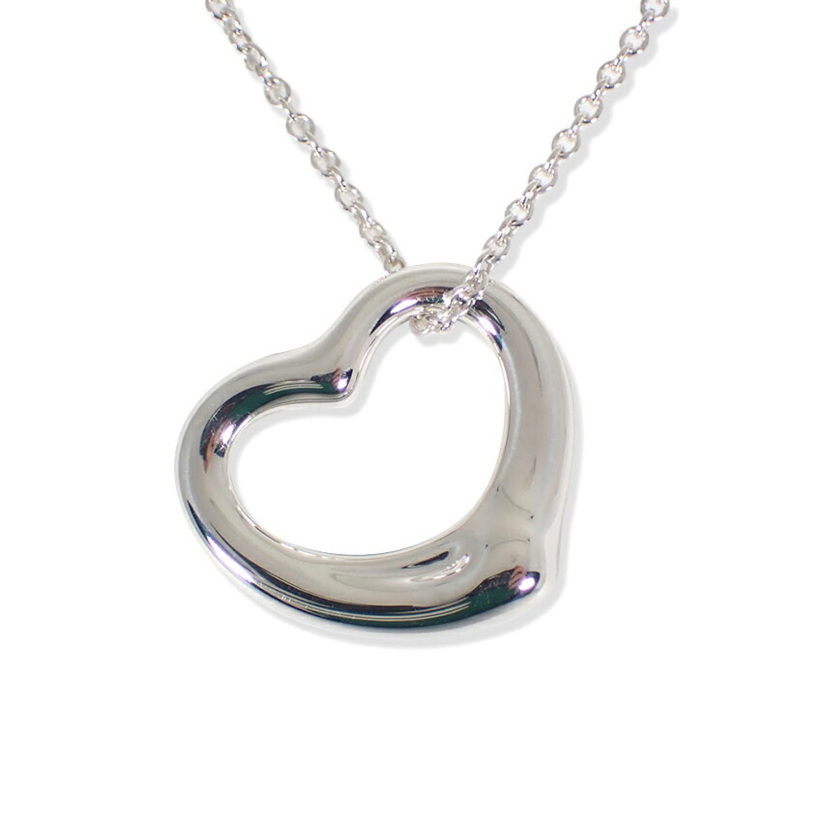 Tiffany 925 Heart Pendant Necklace: Tiffany 925 Heart Pendant Necklace Sterling silver 925 Tiffany necklace features a beautiful heart pendant, measuring 20mm x 22mm. The necklace has a comfortable neck circumference of 40.5 cm and is m