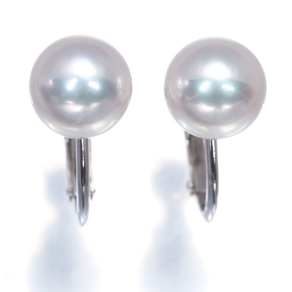 Tasaki Earrings Akoya Pearl 7.4Mm Solitaire 18K 750 White Gold: Tasaki Earrings Akoya Pearl 7.4Mm Solitaire 18K 750 White Gold Tasaki Earrings feature an impressive 7.4mm Akoya Pearl set in 18K white gold, creating a stunning solitaire design that showcases the be