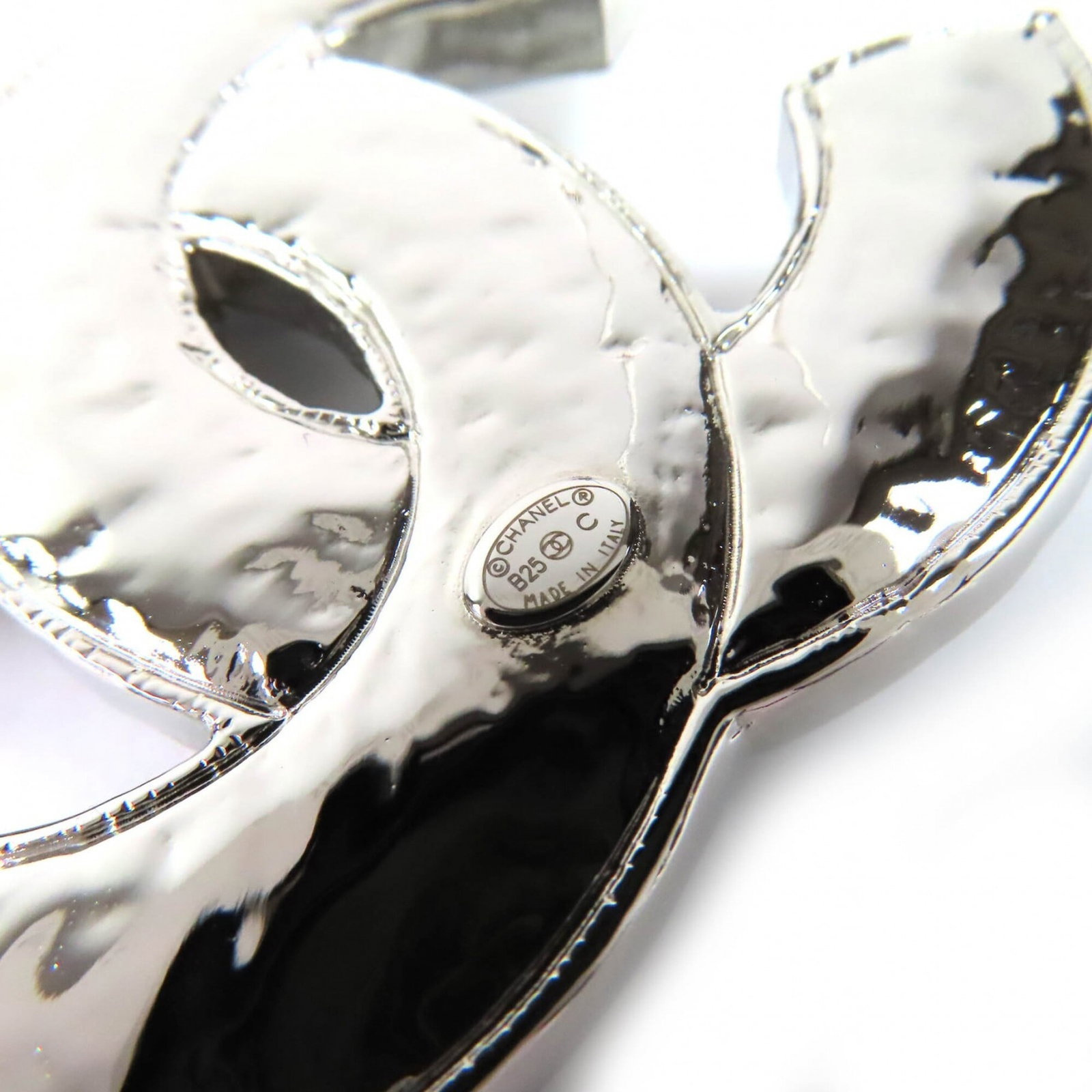 Chanel Brooch - 6