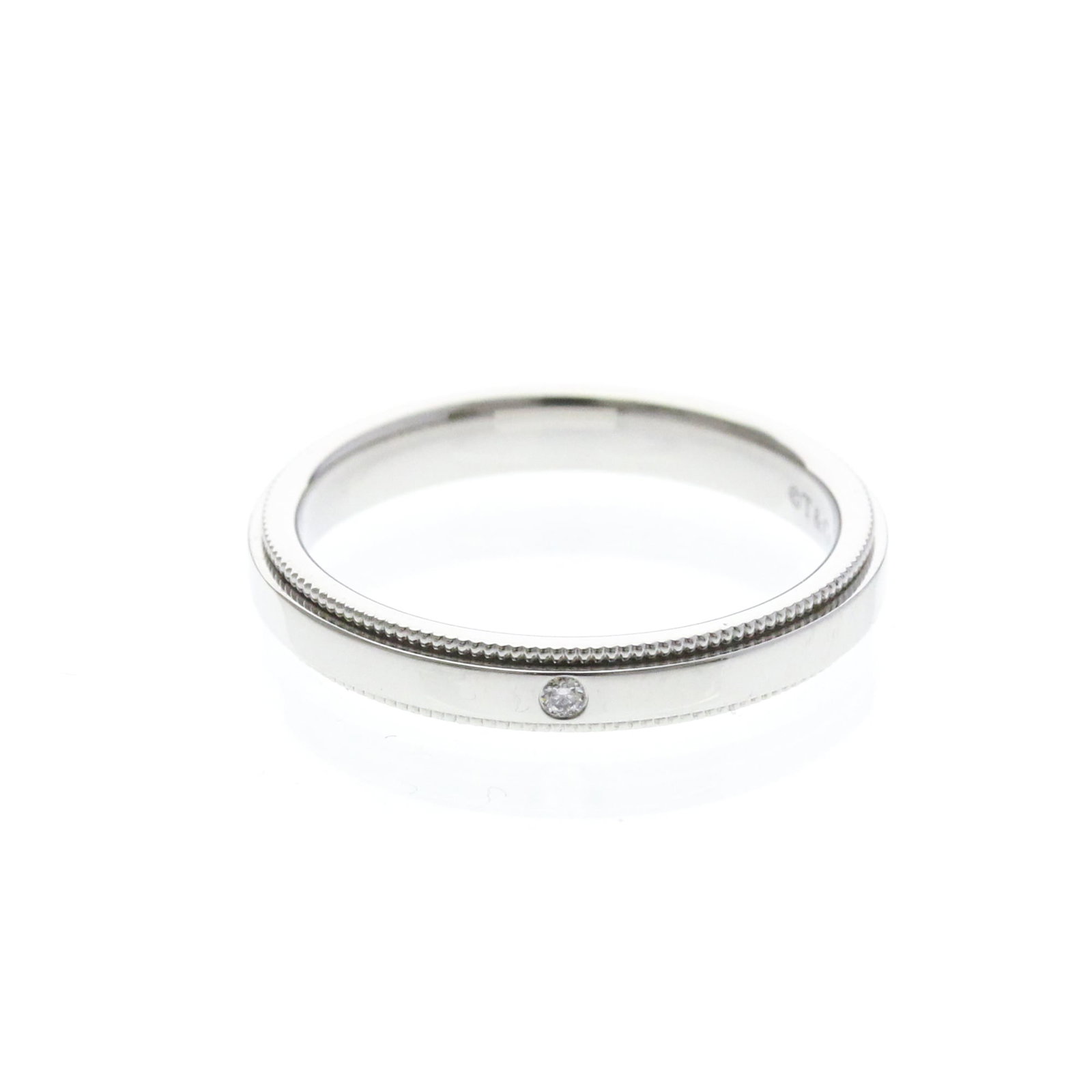 Tiffany ring band platinum: Tiffany ring band platinum Platinum band ring with intricate milgrain details, crafted from genuine platinum metal. Weighing in at 5g and measuring 3mm in width, this slender band adds a touch of soph