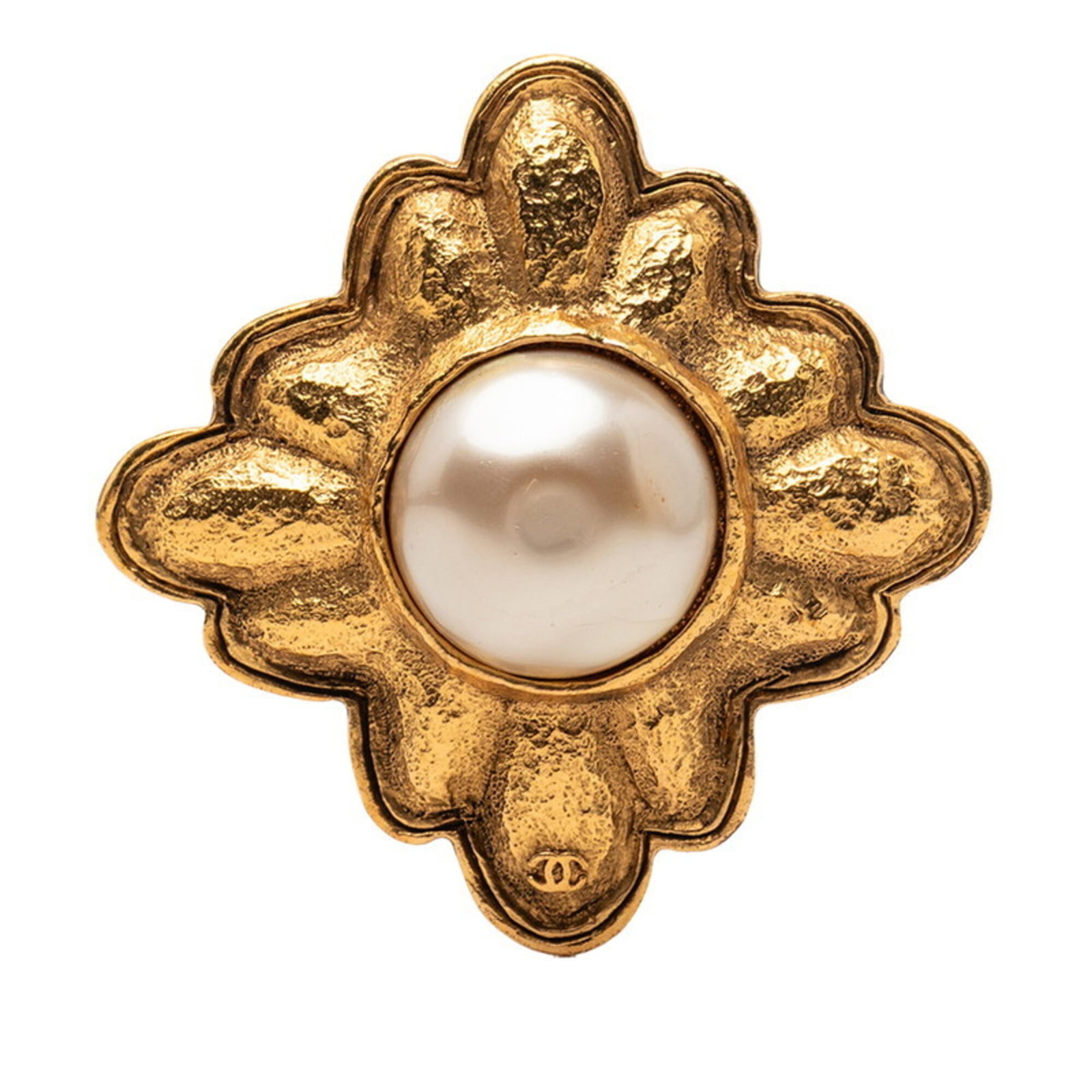 Chanel Brooch Gold Plating: Chanel Brooch Gold Plating Gold plated by the renowned French fashion house Chanel, this brooch boasts an impressive size and luxurious gold plating finish. The artificial pearl stone adds a touch of 