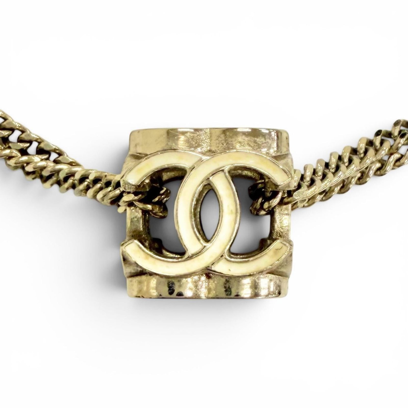 Chanel A22K Cc Logo Coco Mark Cube Necklace Choker Accessory Gold Tone Made In Italy Women'S Comes: Chanel A22K Cc Logo Coco Mark Cube Necklace Choker Accessory Gold Tone Made In Italy Women'S Comes Gold Tone Chanel A22K Cc Logo Coco Mark Cube Necklace Choker Accessory Made In Italy, suitable for wo