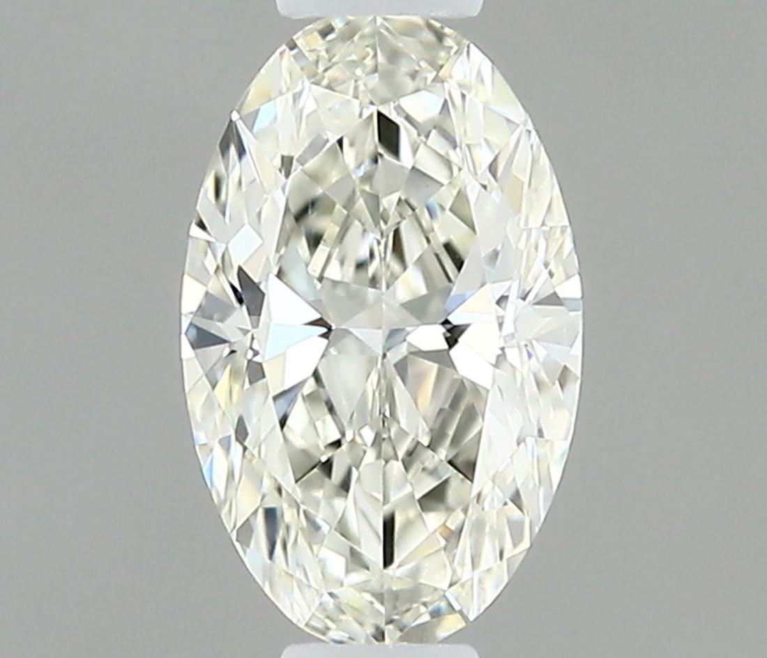 IGI Oval 0.3ct H VVS2 - Loose Natural Diamond: IGI Oval 0.3ct H VVS2 - Loose Natural Diamond 0.3ct IGI Oval Diamond with Exceptional Clarity and Polish, Certified VVS2 H Color. This natural diamond boasts a high level of clarity and polish, making