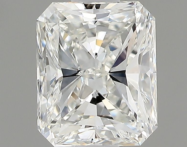 GIA Radiant 0.7ct G VVS1 - Loose Natural Diamond: GIA Radiant 0.7ct G VVS1 - Loose Natural Diamond 0.7ct G VVS1 Diamond - Exceptional Clarity and BrillianceThe GIA certified diamond boasts exceptional clarity, graded as VVS1, with minimal inclusions