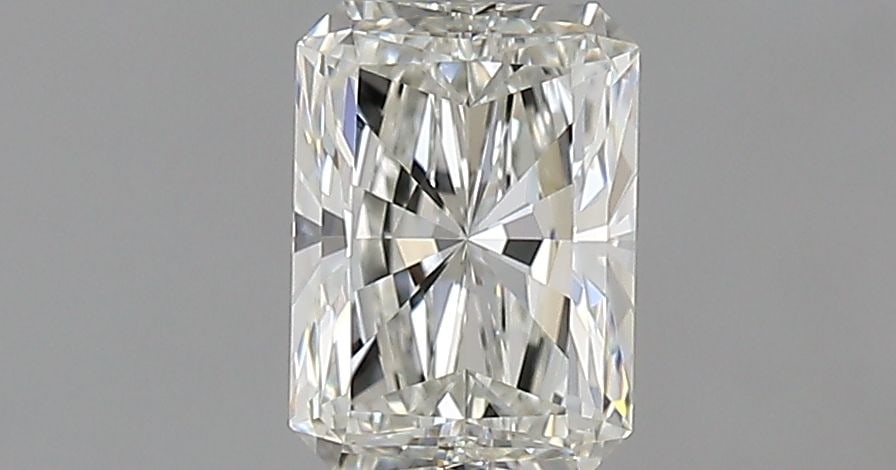 IGI Radiant 0.7ct H VVS1 - Loose Natural Diamond: IGI Radiant 0.7ct H VVS1 - Loose Natural Diamond 0.7ct IGI Radiant Cut Diamond with Exceptional Clarity and Polish, Certified VVS1 H Color, EX Symmetry, and EX Polish. This natural diamond boasts impr