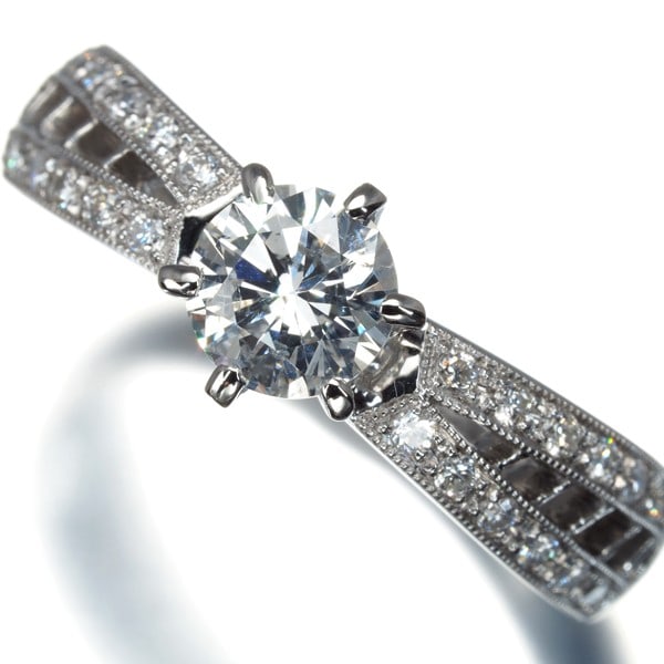 Solitaire Milgrain Ring 950 Platinum Diamond 0.587ct 0.17ct: Solitaire Milgrain Ring 950 Platinum Diamond 0.587ct 0.17ct 950 platinum diamond ring with a natural centre stone weighing 0.587ct and two side stones totaling 0.17ct, set in a milgrain design featuri