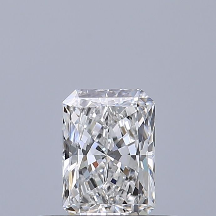 GIA Radiant 0.3ct D VVS2 - Loose Natural Diamond: GIA Radiant 0.3ct D VVS2 - Loose Natural Diamond GIA-certified, this loose natural diamond boasts exceptional clarity with its VVS2 grade and optimal cut. Measuring 4.75L x 3.34W x 2.24H, it shines wi