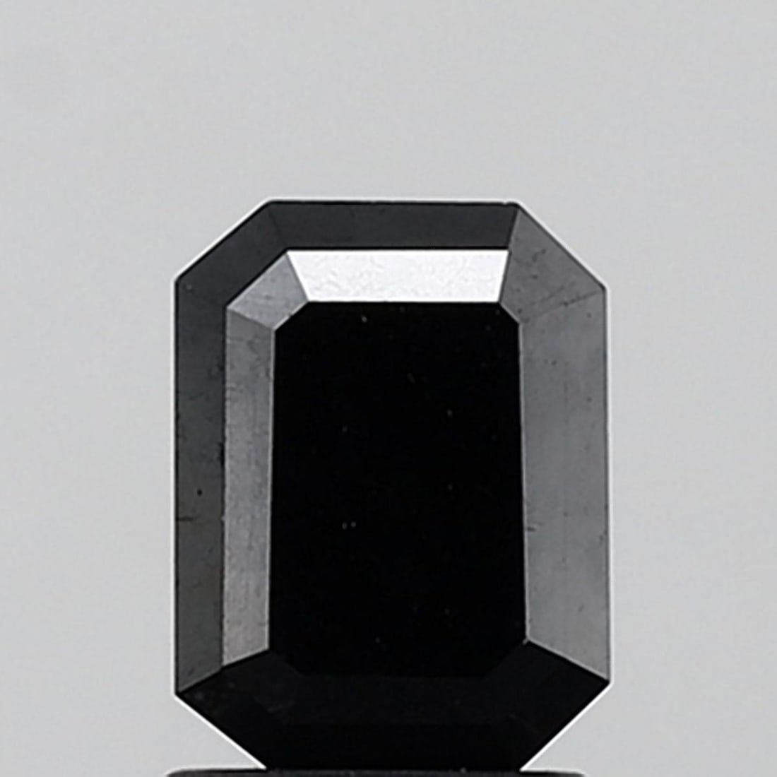 Emerald 1.69ct Black VVS2 - Loose Natural Diamond: Emerald 1.69ct Black VVS2 - Loose Natural Diamond 1.69ct Black VVS2 - Loose Natural Diamond with EX Polish and Symmetry, measuring 7.47L x 5.7W x 3.53H, certified as a natural Fancy diamond with a hig