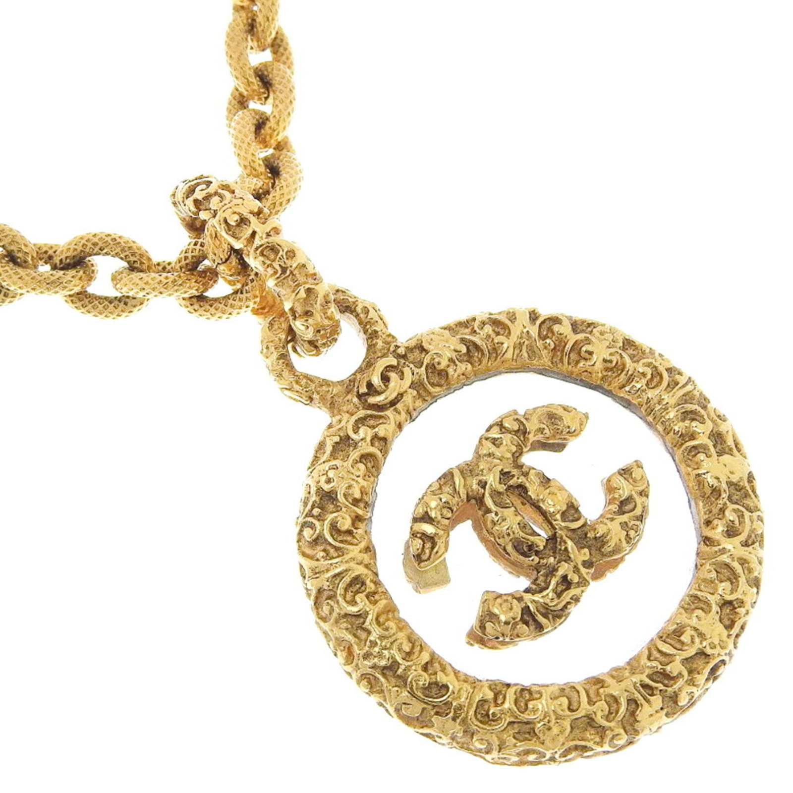 Chanel Coco Vintage Gold Plated Women's Necklace Glass: Chanel Coco Vintage Gold Plated Women's Necklace Glass Chanel Coco Vintage Gold Plated Women's Necklace Glass - A stunning piece featuring a glass pendant with gold plating, measuring 70mm x 45mm. The