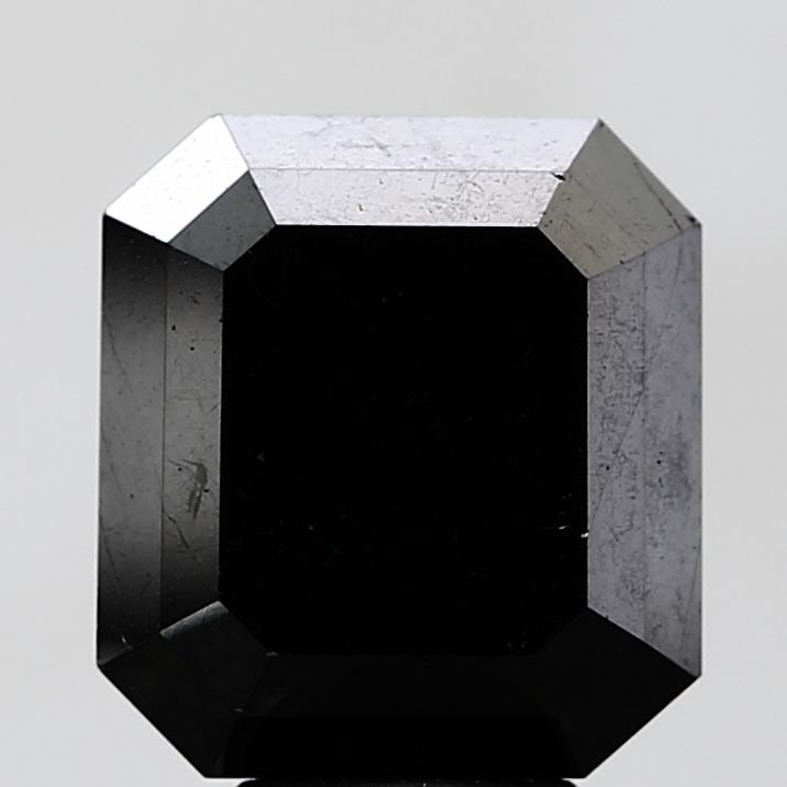 Emerald 8.76ct Fancy Black VVS2 - Loose Natural Diamond: Emerald 8.76ct Fancy Black VVS2 - Loose Natural Diamond The Emerald 8.76ct Fancy Black VVS2 - Loose Natural Diamond boasts exceptional clarity, with its VVS2 grade indicating minimal inclusions that