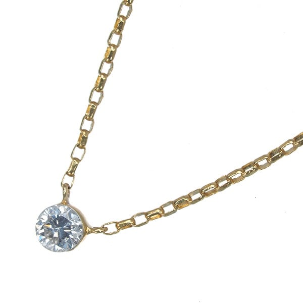 Diamond Necklace Solitaire Ahkah 18K Yellow Gold: Diamond Necklace Solitaire Ahkah 18K Yellow Gold The Diamond Necklace Solitaire Ahkah 18K Yellow Gold boasts a stunning natural diamond solitaire set in 18k yellow gold, creating a timeless and