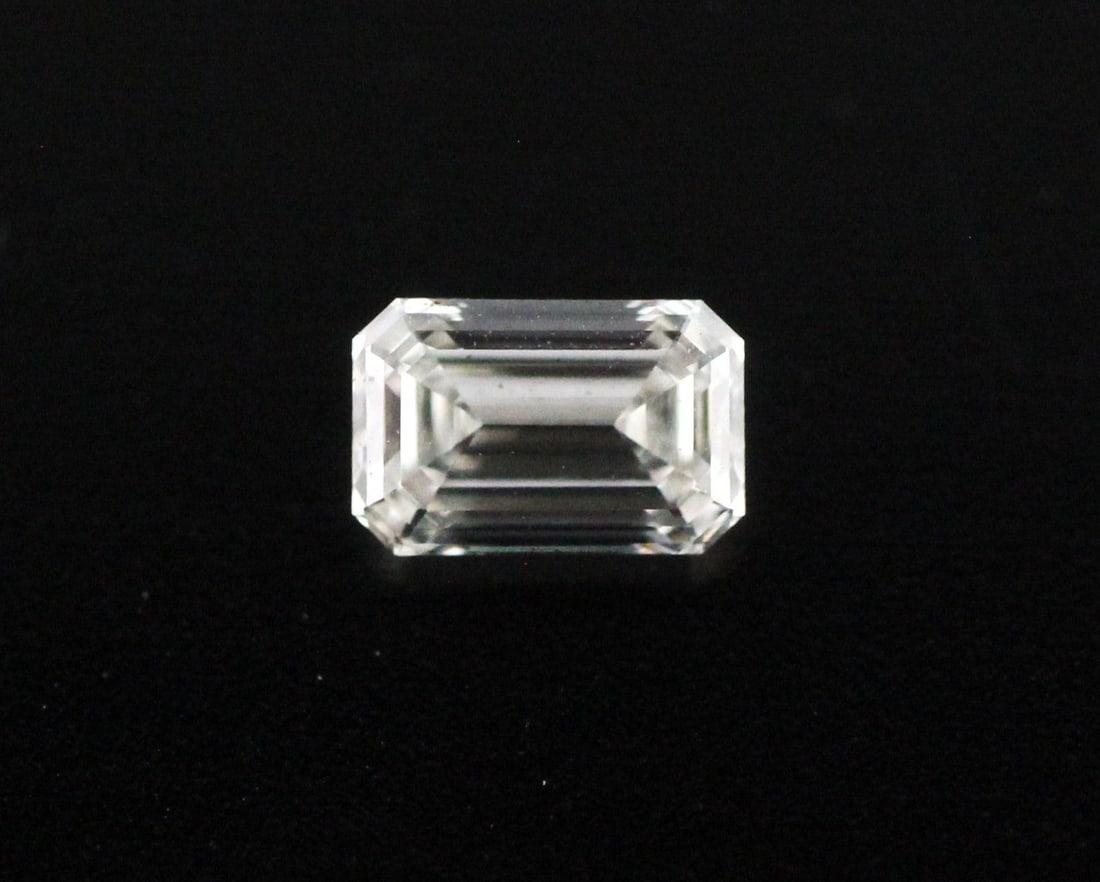 GIA Emerald 0.31ct G IF - Loose Natural Diamond: GIA Emerald 0.31ct G IF - Loose Natural Diamond GIA Emerald 0.31ct G IF - Loose Natural Diamond. This exquisite diamond boasts an impressive 4.85L x 3.23W x 2.03H measurement, showcasing exceptional
