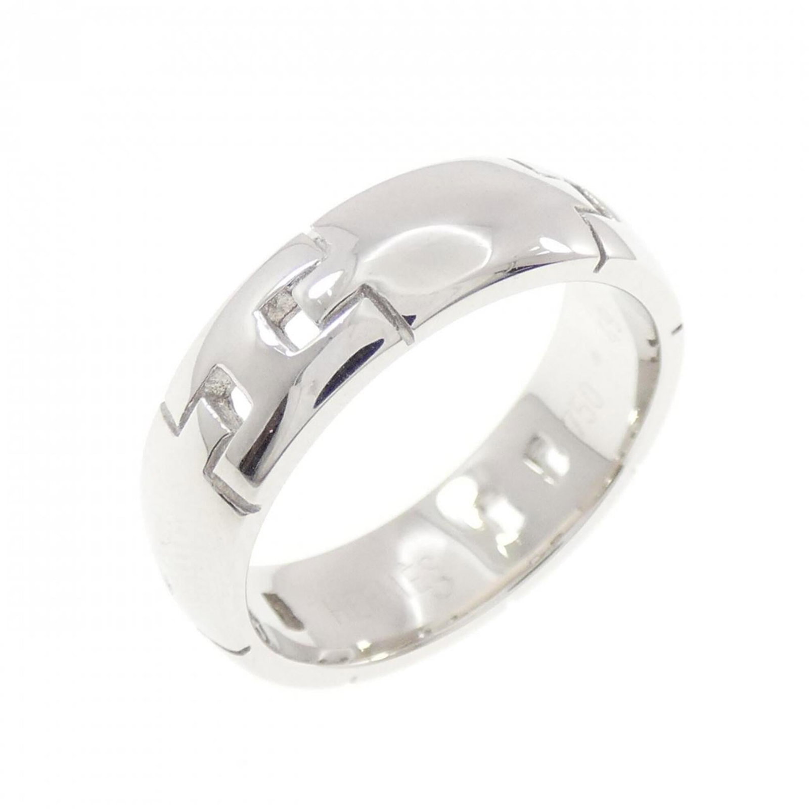 Hermes Band Ring White Gold (18K): Hermes Band Ring White Gold (18K) White gold (18K) band ring from Hermes, featuring a classic design in a US size 4.5. This elegant piece showcases the timeless style of the iconic brand. Made from